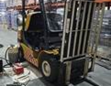 Manutenção preventiva em empilhadeiras